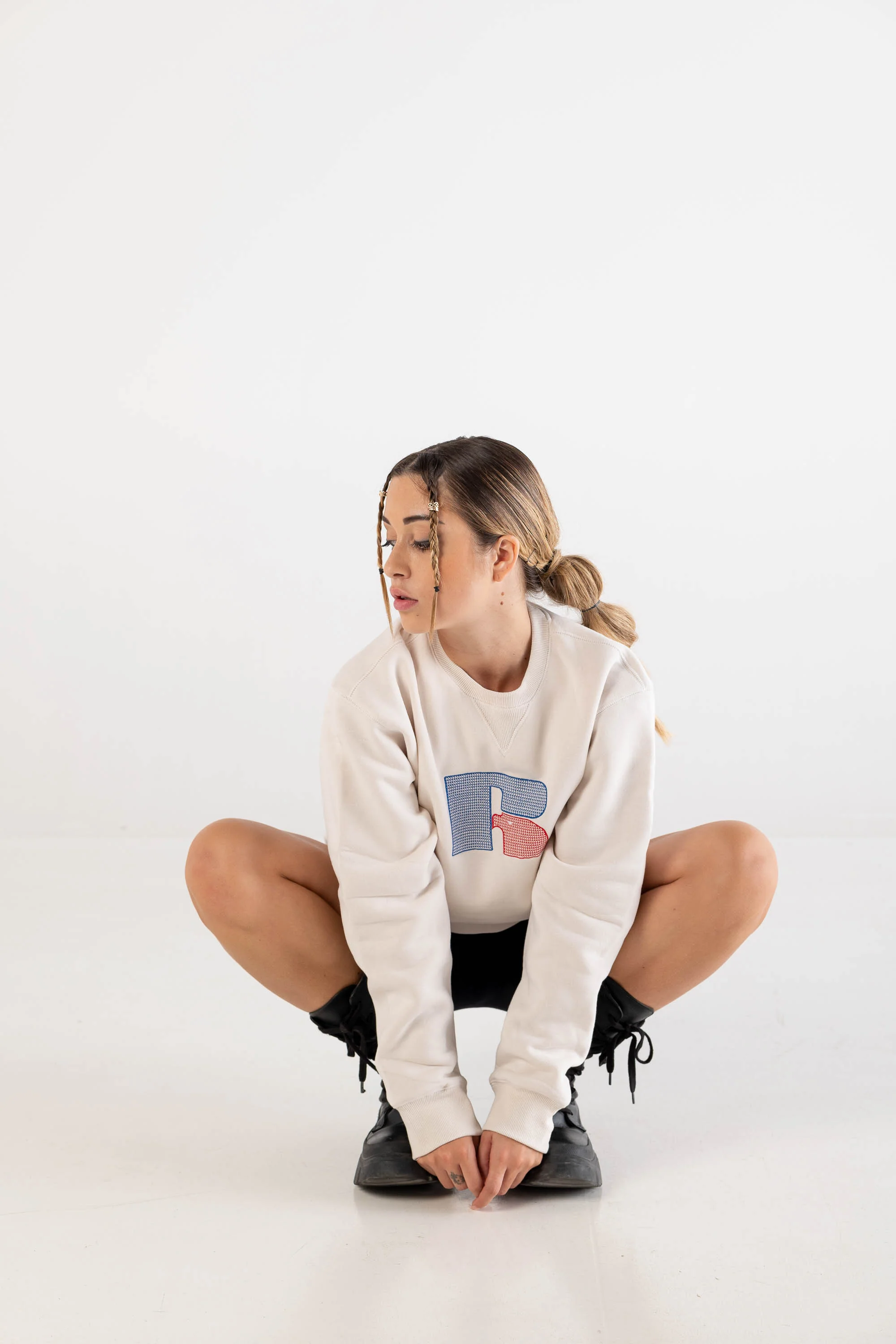Crewneck “RUSSELLxBASEDODICI" Hometown Cream - Image 7