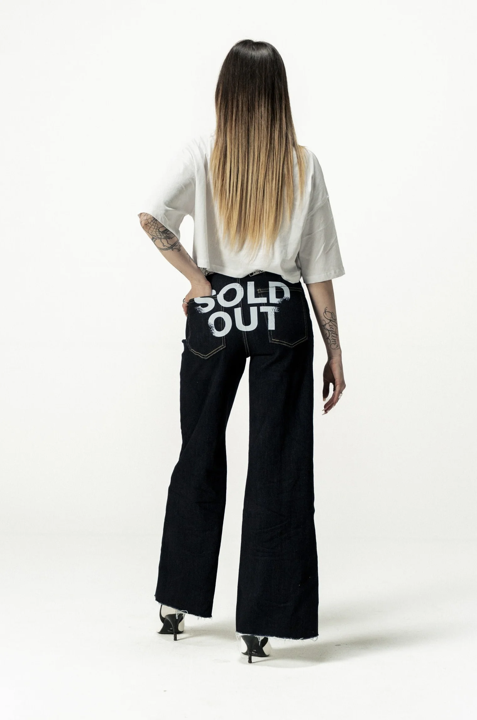Crop Tee "DIVA" University White - Image 8