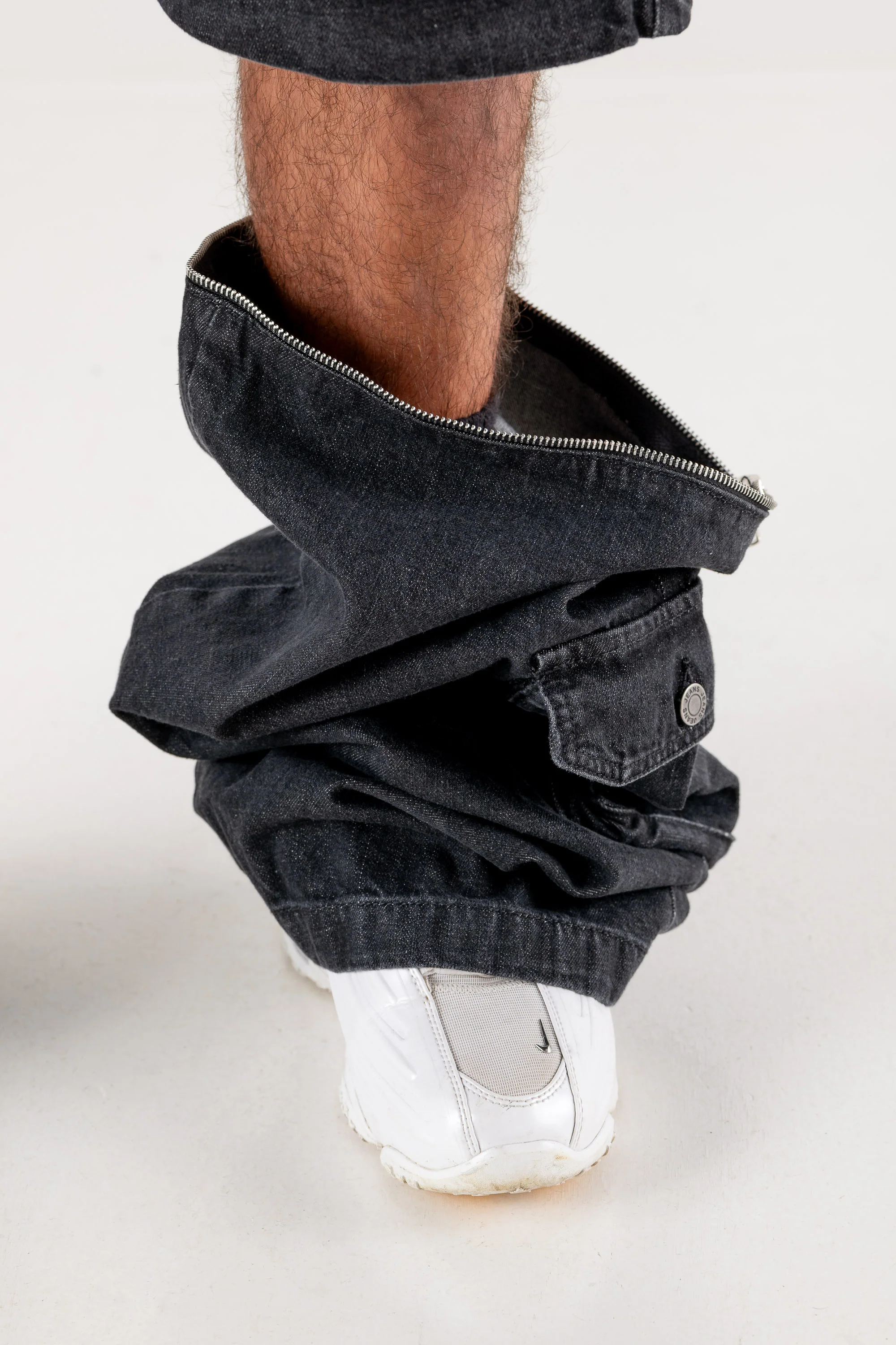 Double Denim Cargo Pants “DE LA RUE À LA RUE” Black - Image 12