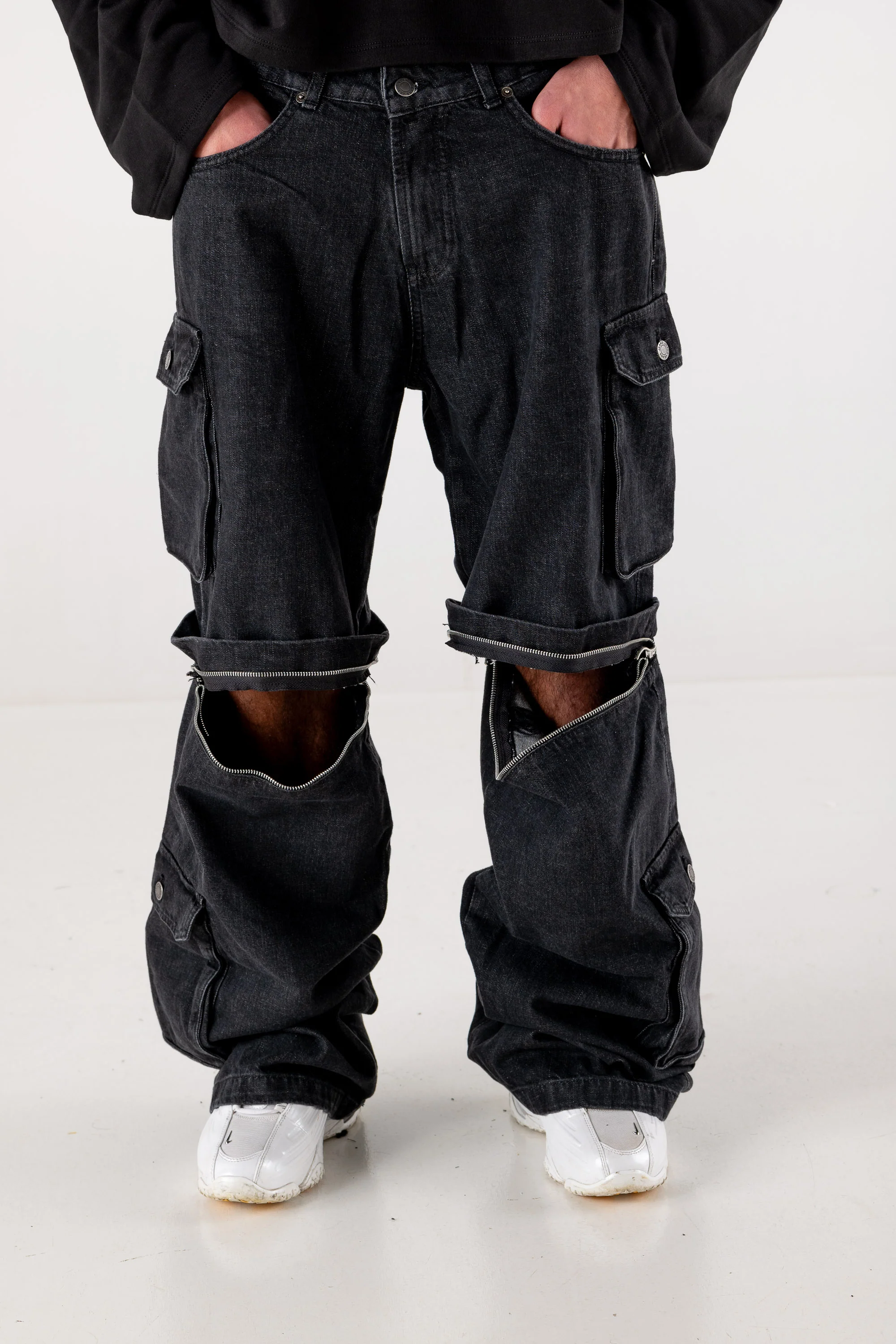 Double Denim Cargo Pants “DE LA RUE À LA RUE” Black - Image 4