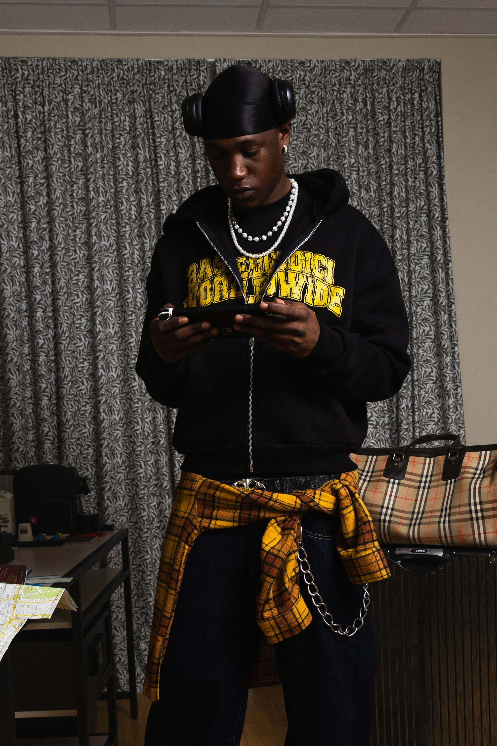 Full Zip "WORLD TOUR" B12 Worldwide Black - Image 4