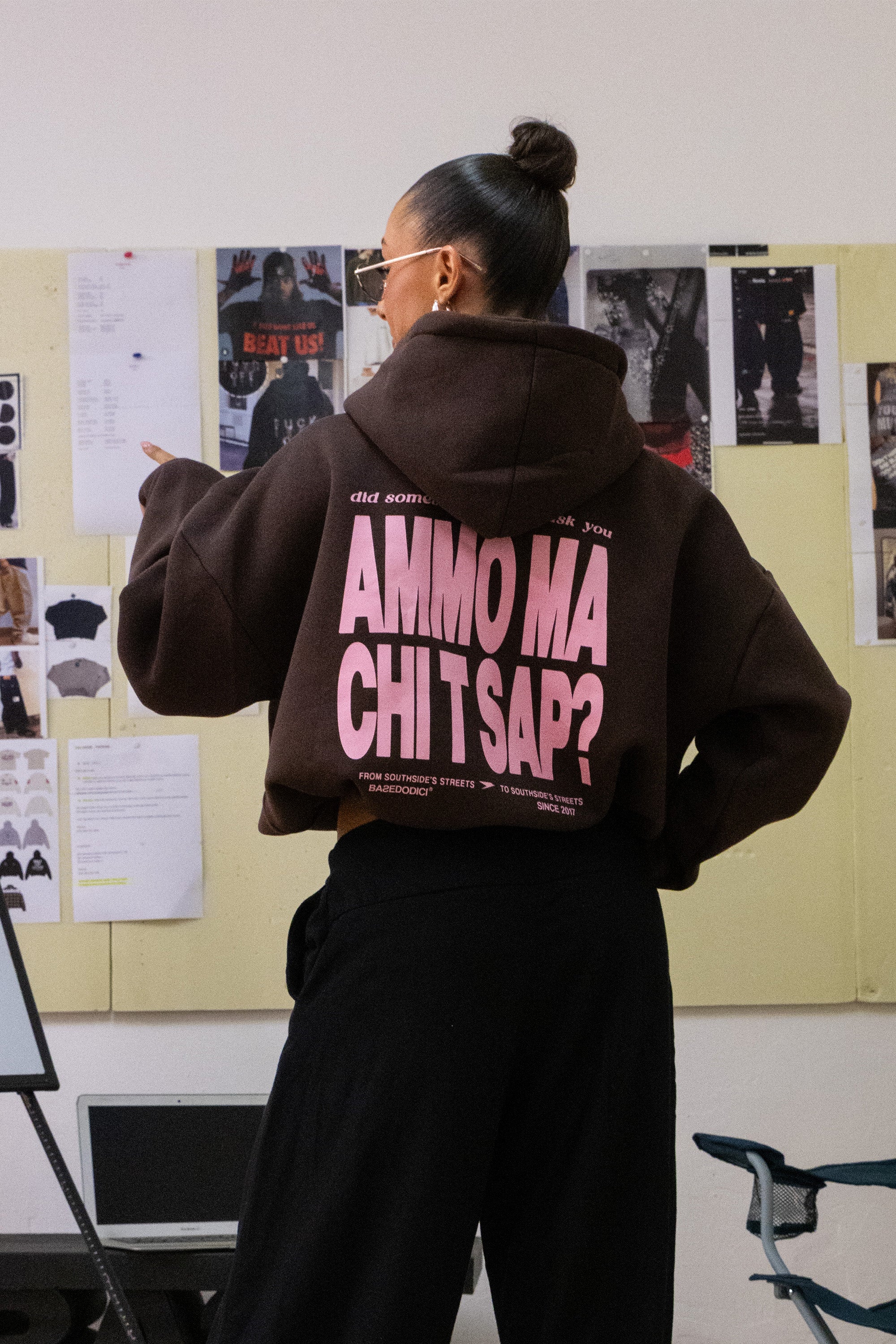Hoodie "AMMO" CHI'T'SAP Cactus Brown/Pink - Image 2