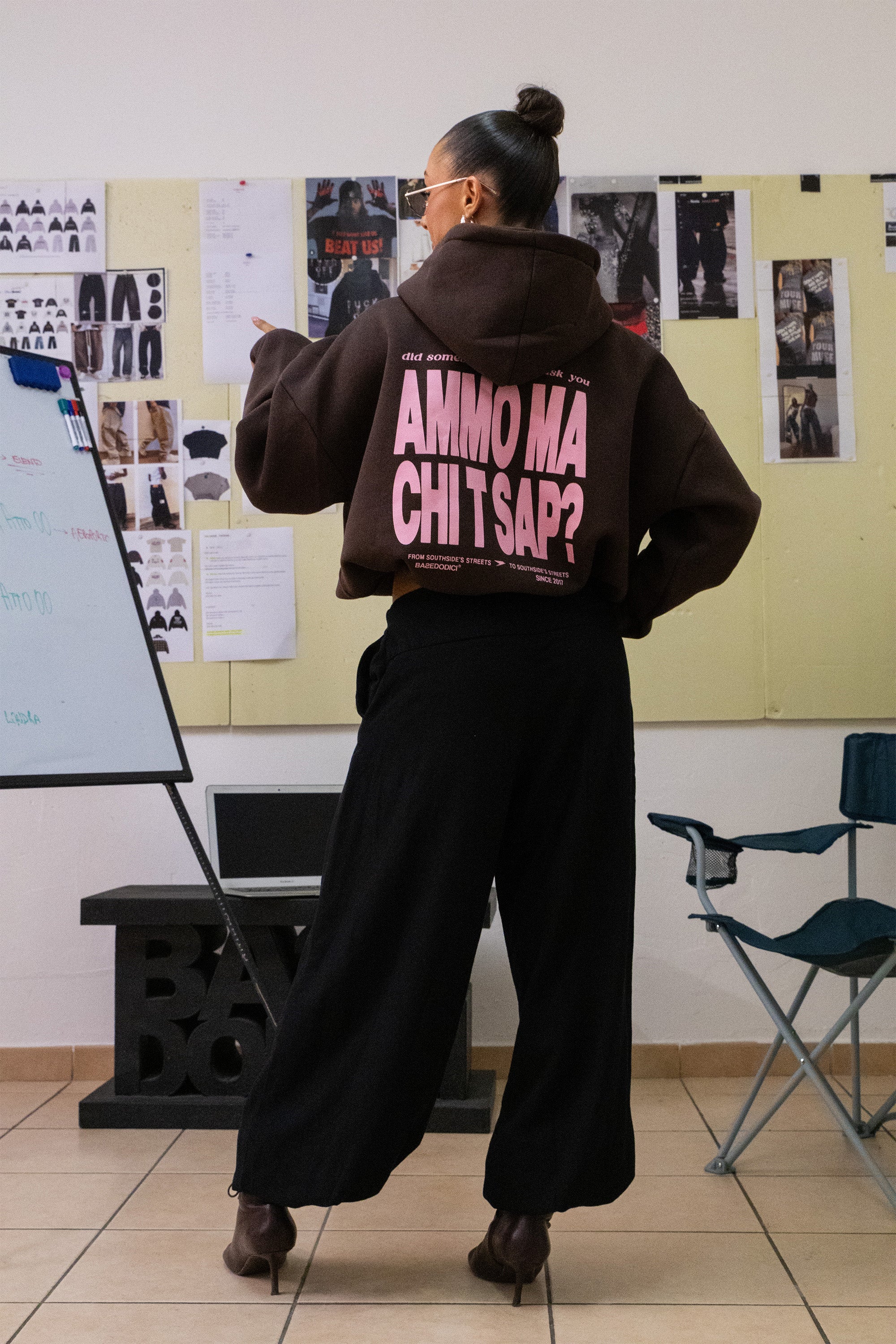 Hoodie "AMMO" CHI'T'SAP Cactus Brown/Pink - Image 6