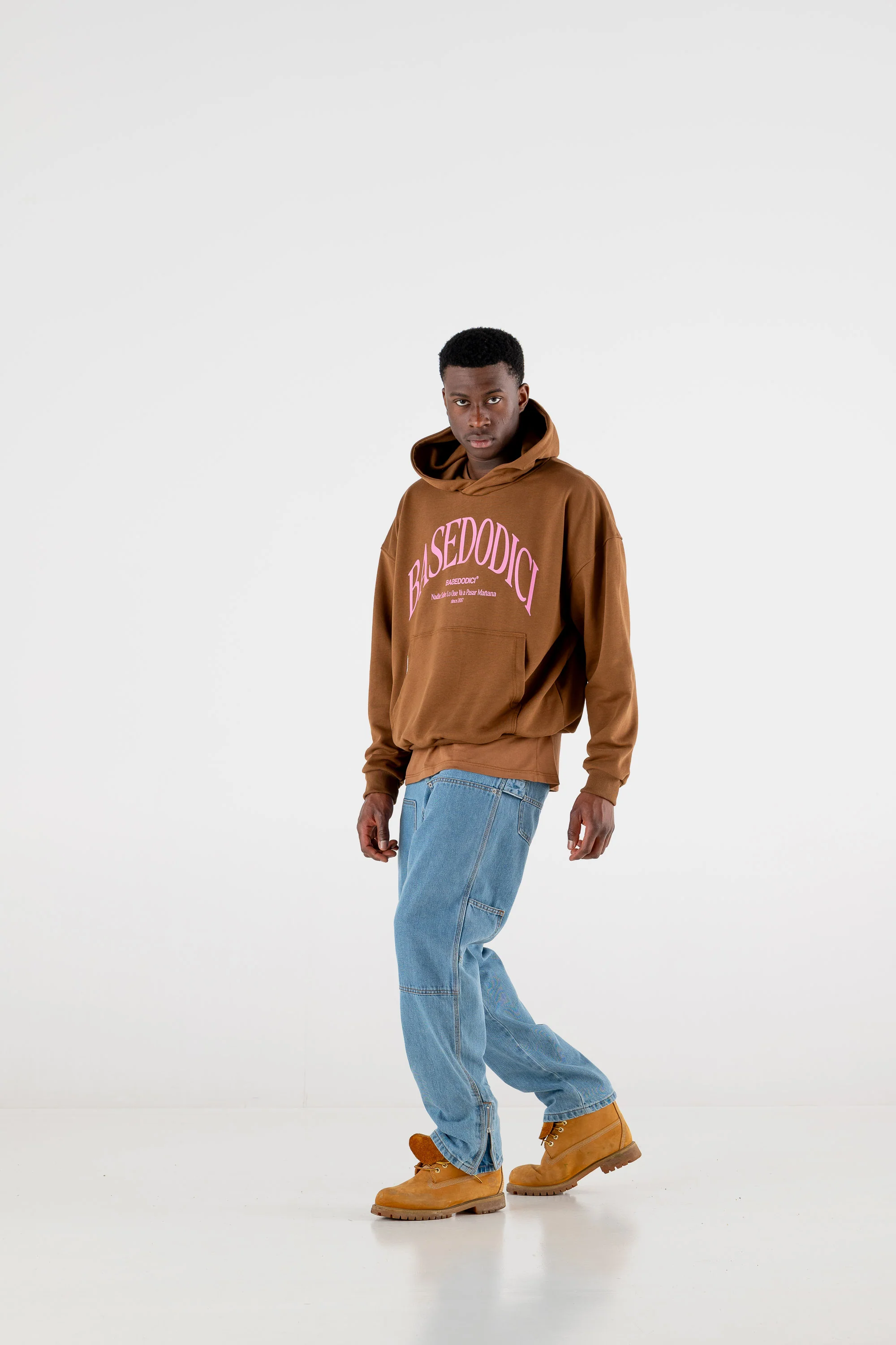 Hoodie Boxy “RESORT” Dove Brown - Image 6