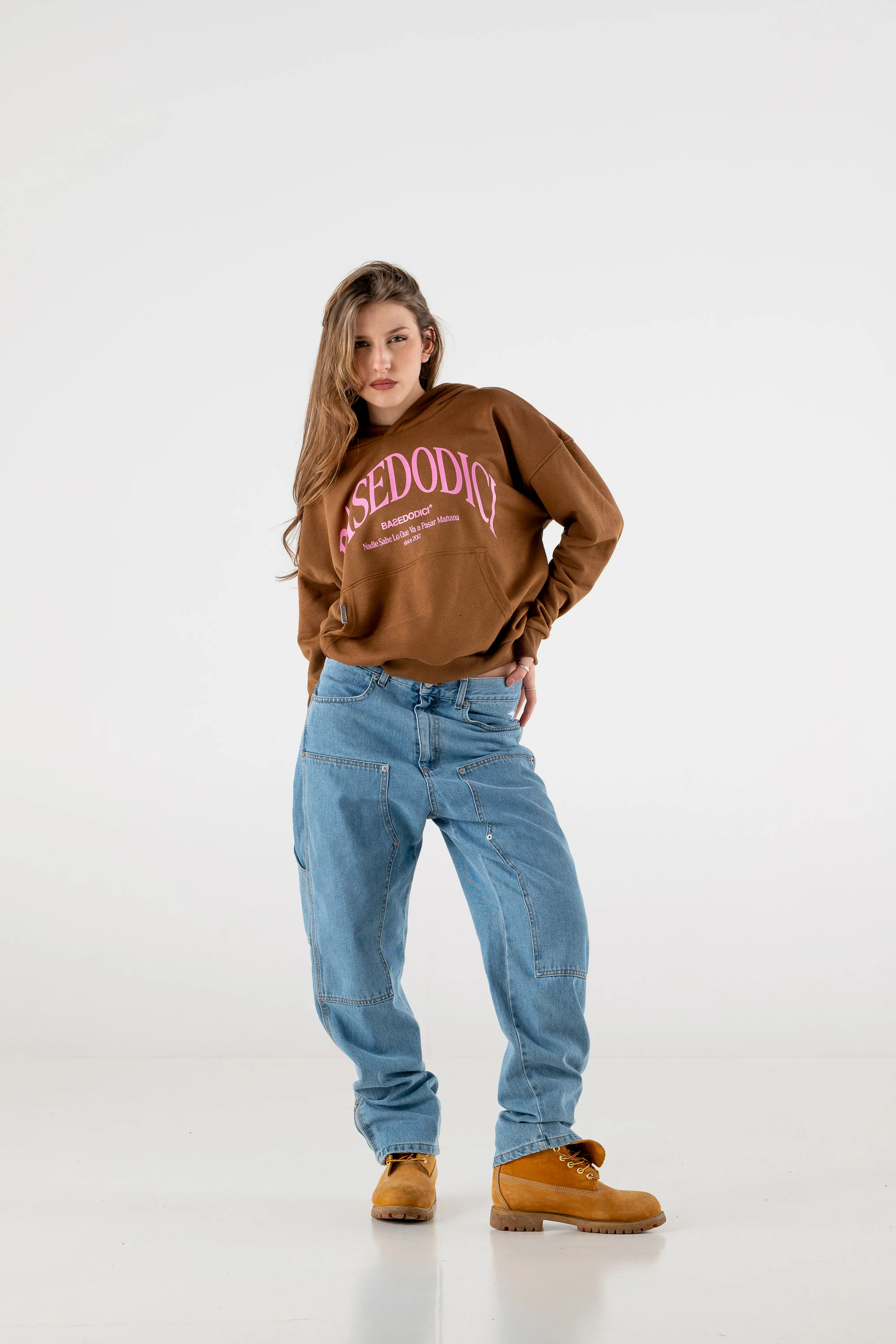 Hoodie Boxy “RESORT” Dove Brown - Image 8