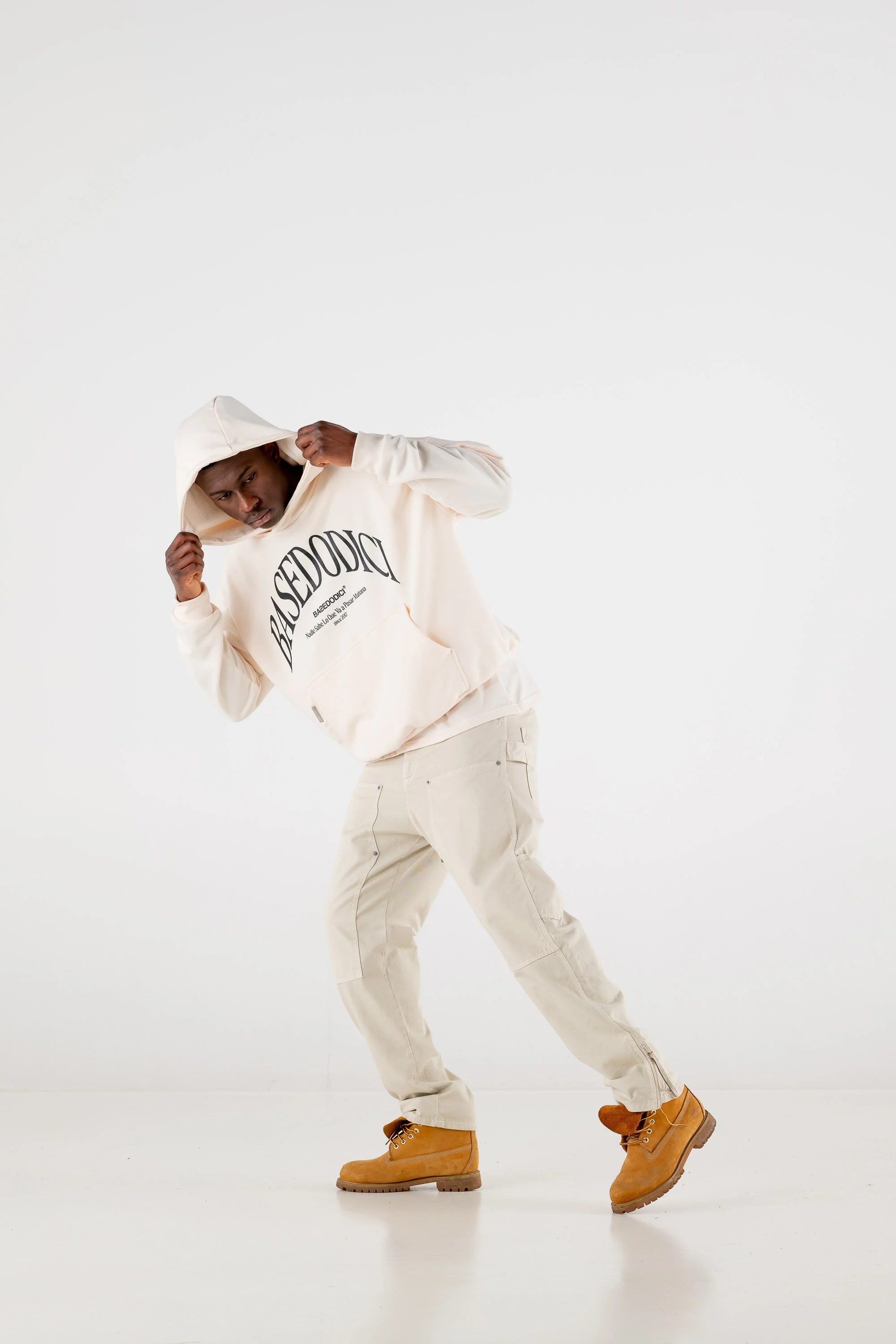 Hoodie Boxy “RESORT” Dove Cream - Image 11