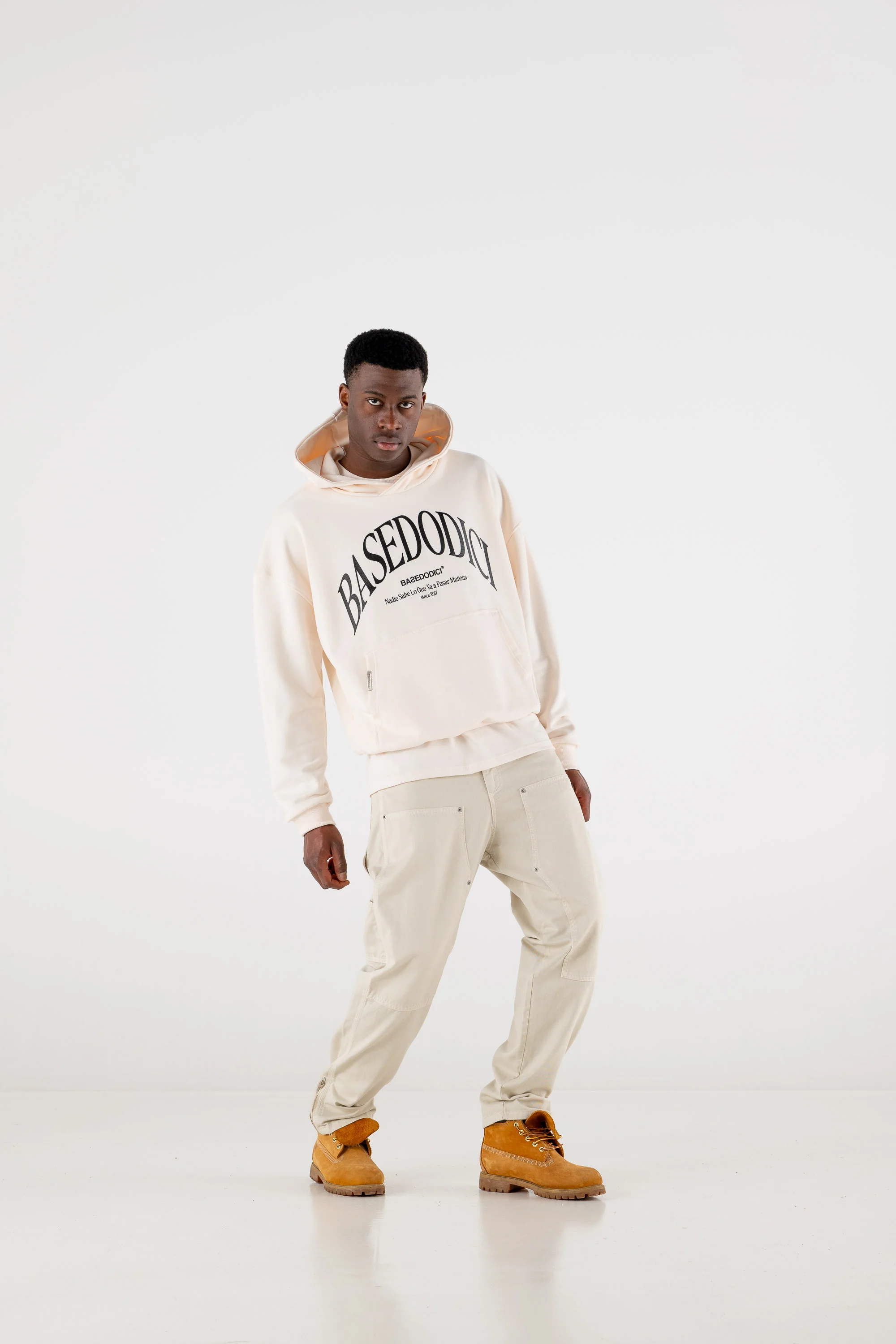 Hoodie Boxy “RESORT” Dove Cream - Image 5