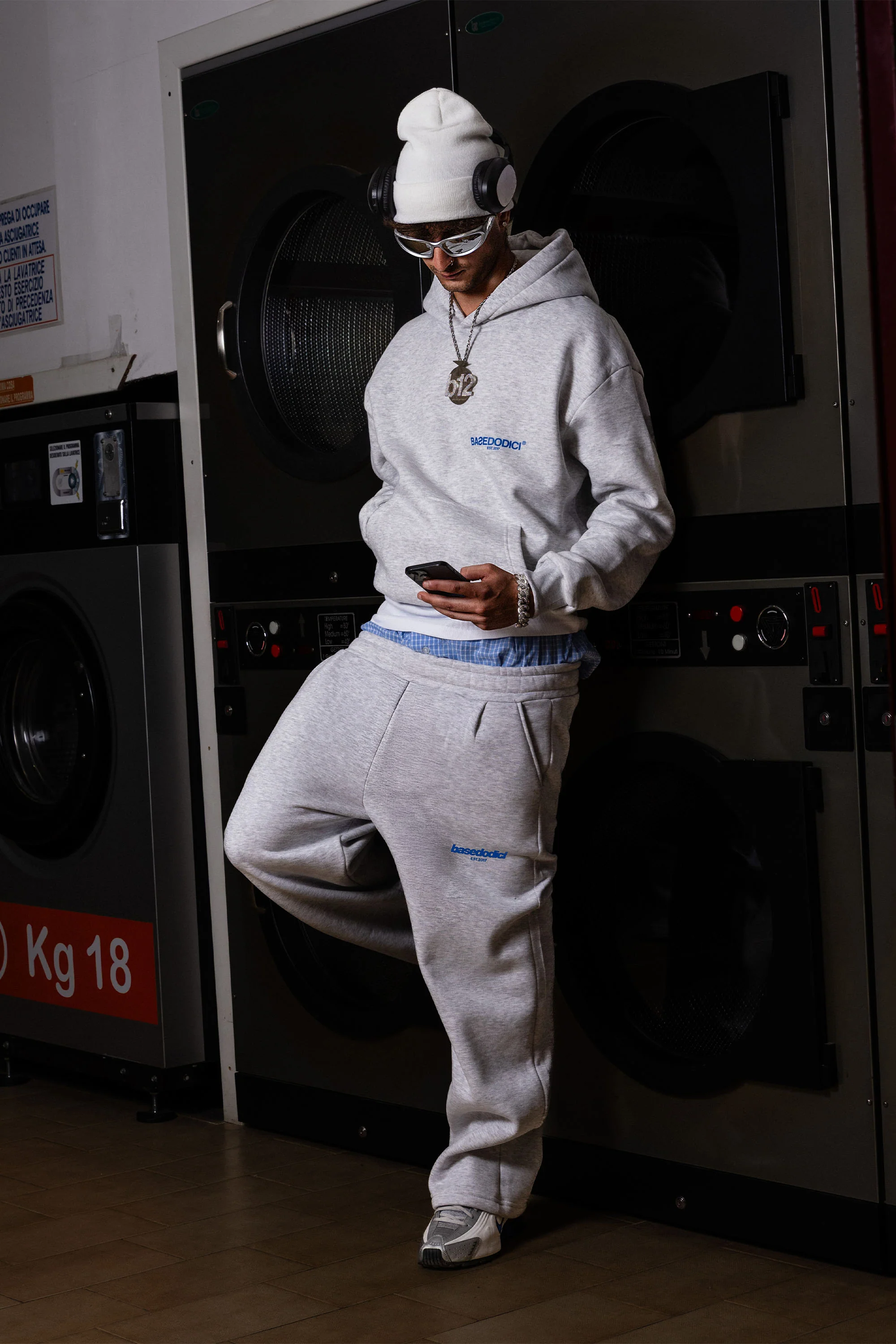 Hoodie "COMFY" Back Logo AshGrey/Blue - Image 4