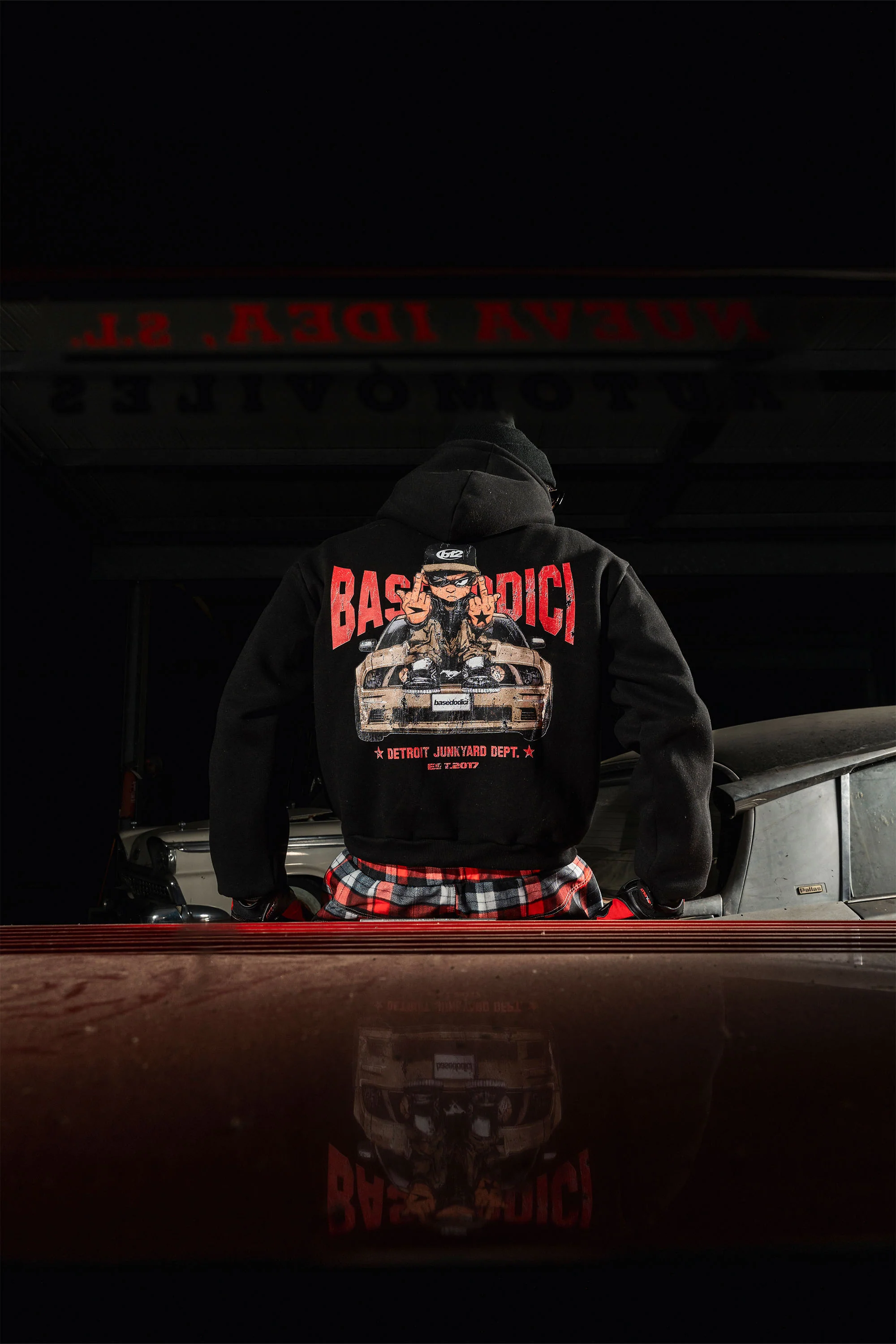 Hoodie "DETROIT" Junkyard Black - Image 4
