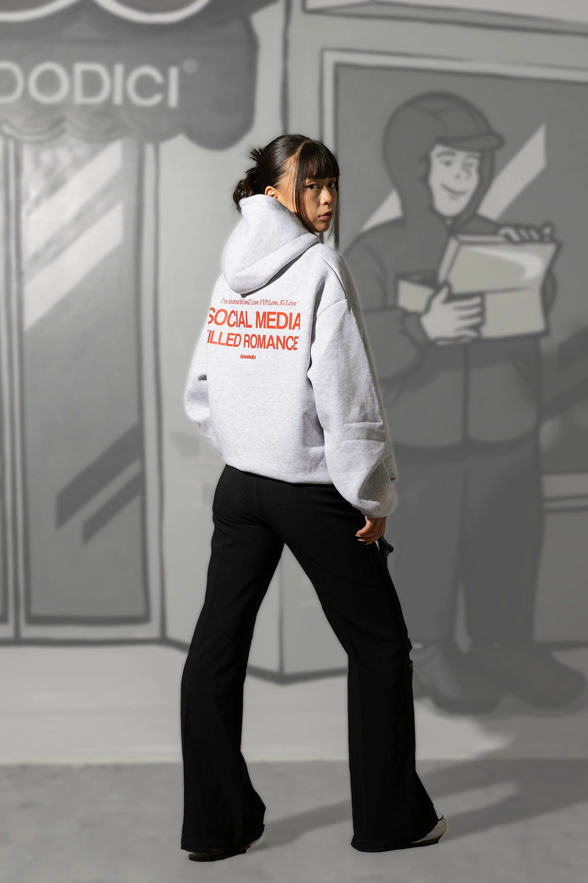 Hoodie "KILLED ROMANCE" AshGrey/Red - Image 9