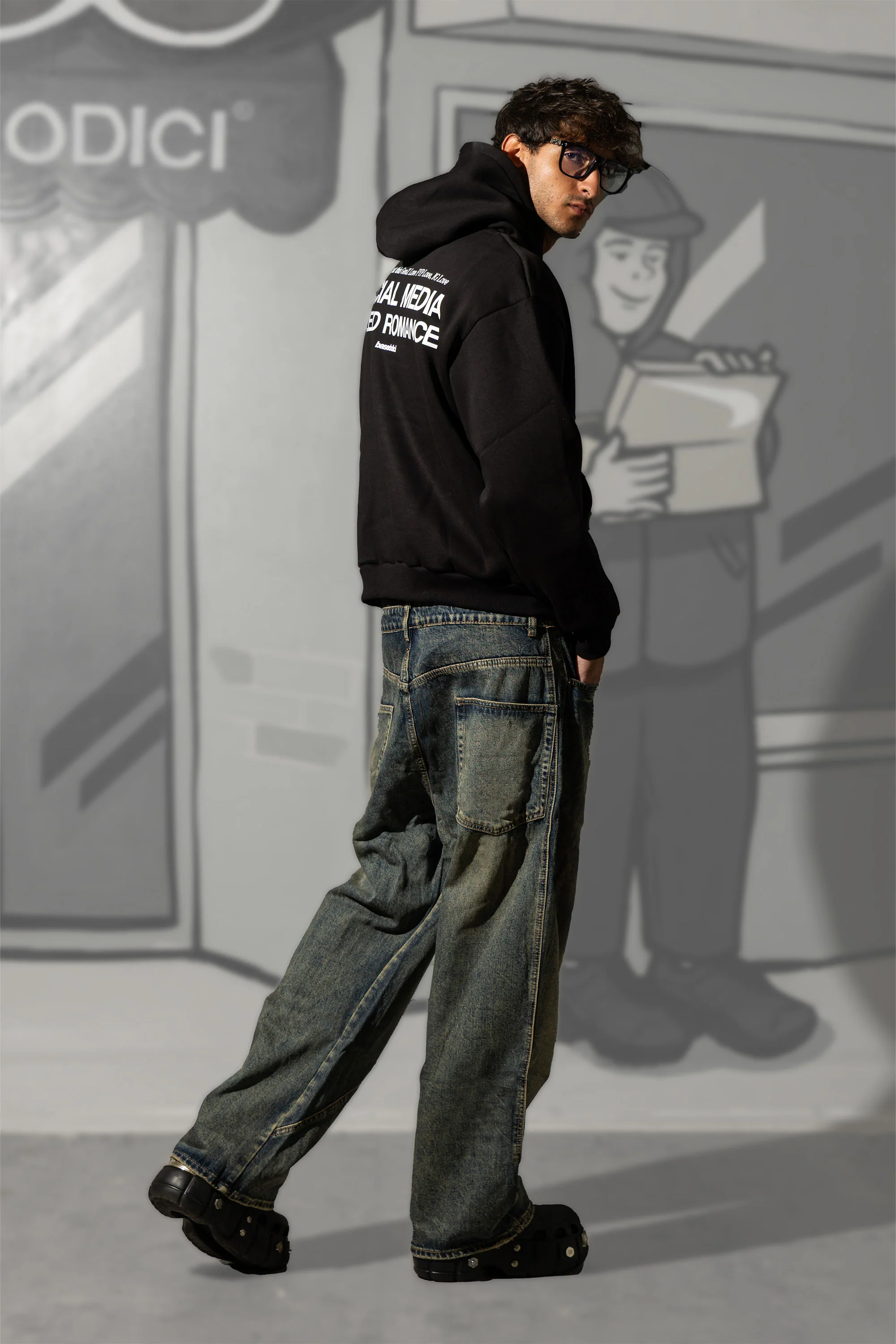 Hoodie "KILLED ROMANCE" Black/White - Image 11