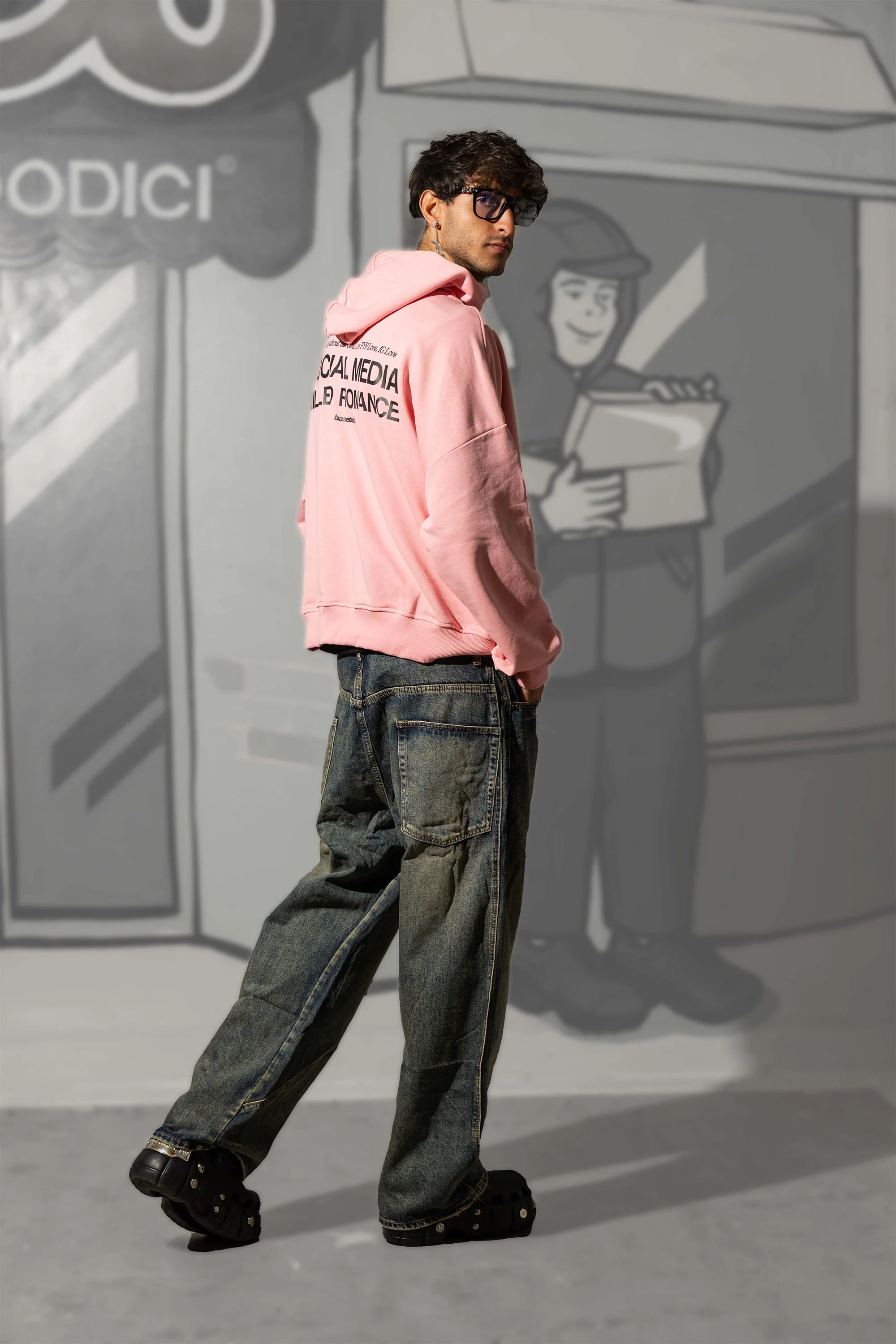 Hoodie "KILLED ROMANCE" Pink/Black - Image 6