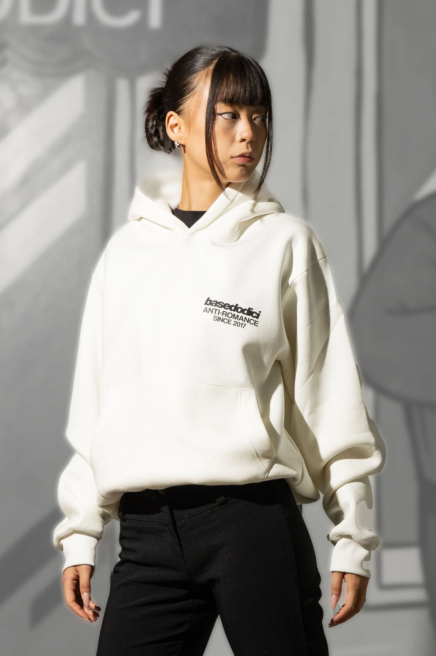 Hoodie "KILLED ROMANCE" White/Black - Image 3
