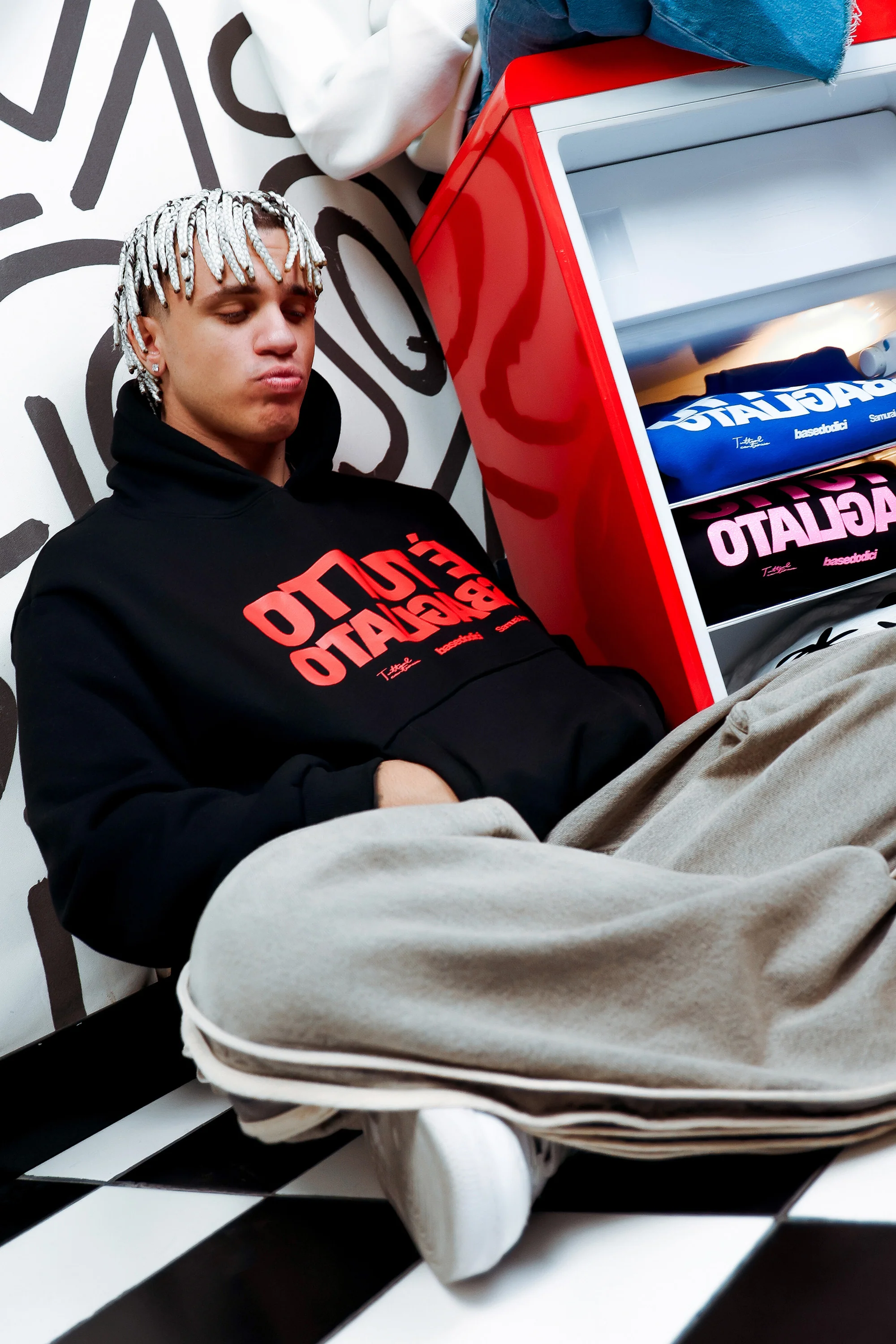 Hoodie "SAMURAIJAYxBASEDODICI" TuttoSbagliato Black/Red - Image 3