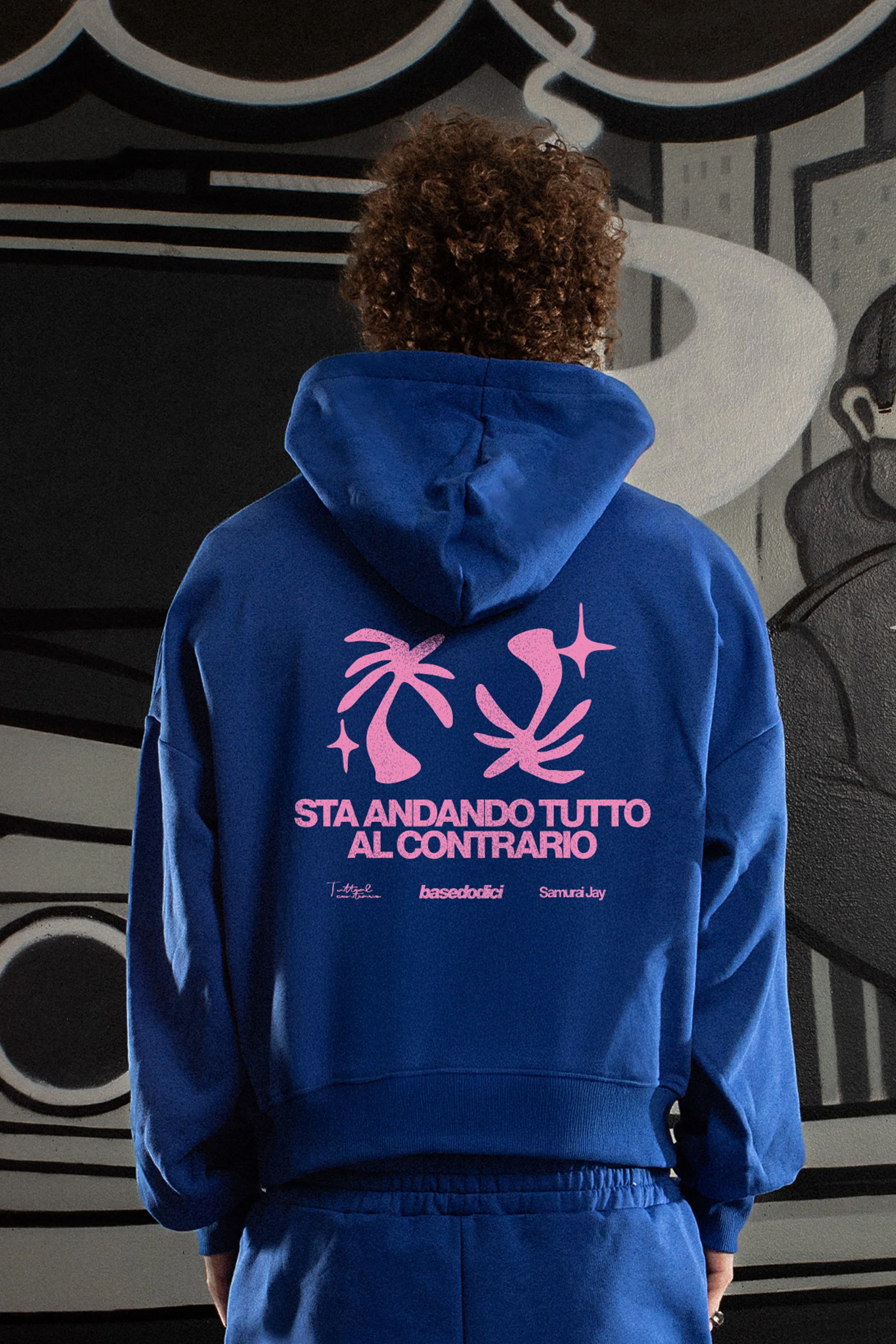Hoodie "SAMURAIJAYxBASEDODICI" TuttoSbagliato Blue/Pink - Image 3