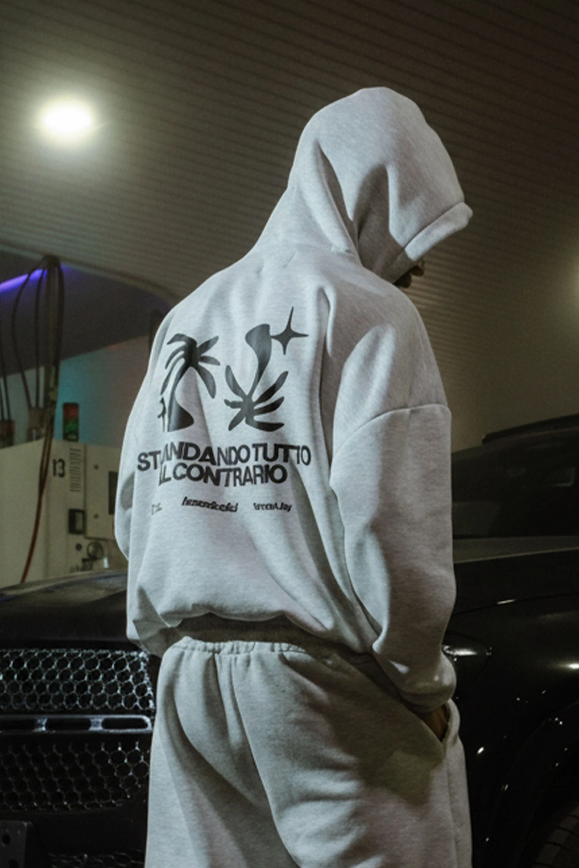 Hoodie "SAMURAIJAYxBASEDODICI" TuttoSbagliato Grey/Black - Image 2