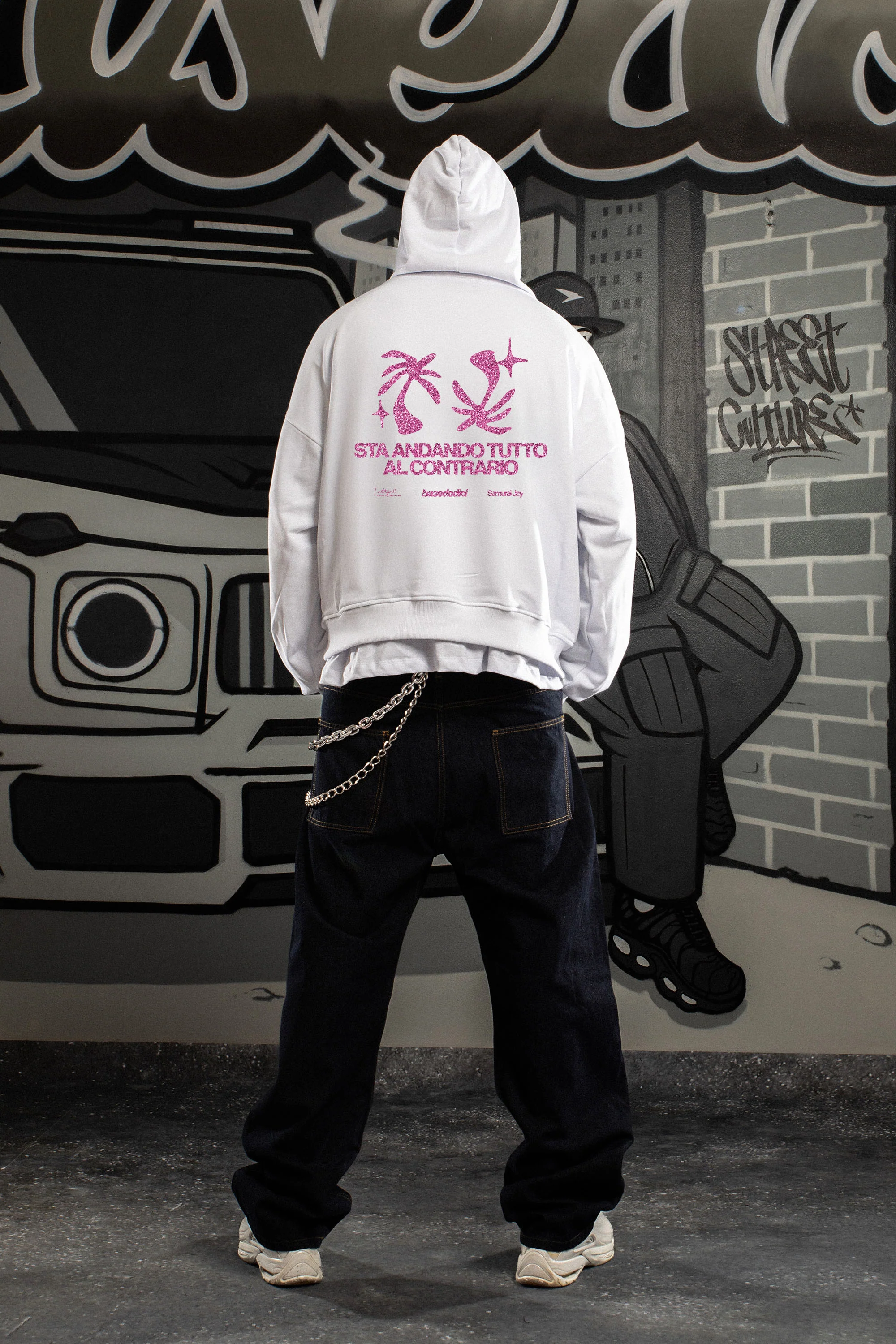 Hoodie "SAMURAIJAYxBASEDODICI" TuttoSbagliato White/GlitterPink - Image 5