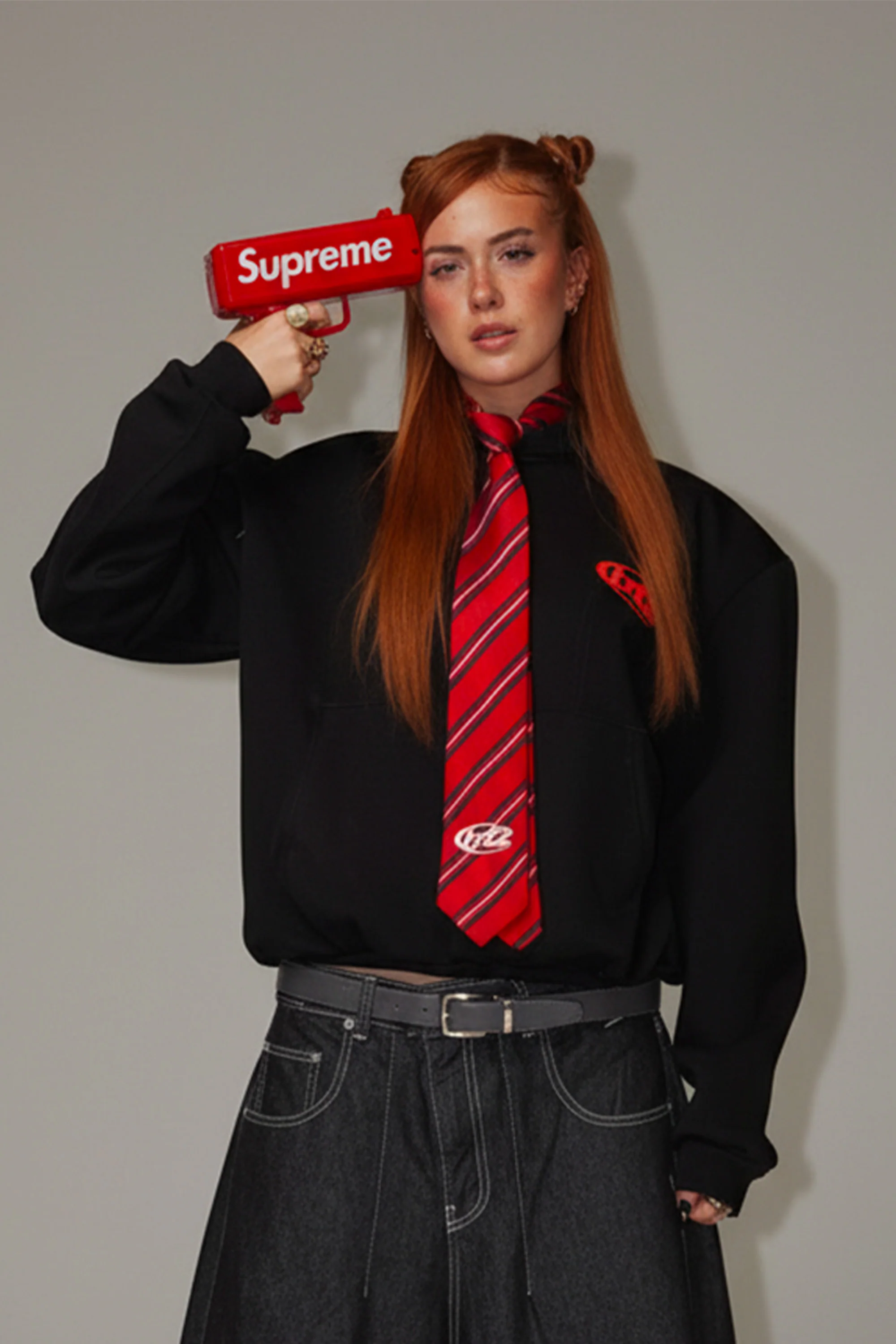 Hoodie "TEAM012" Back Logo Black/Red - Image 8