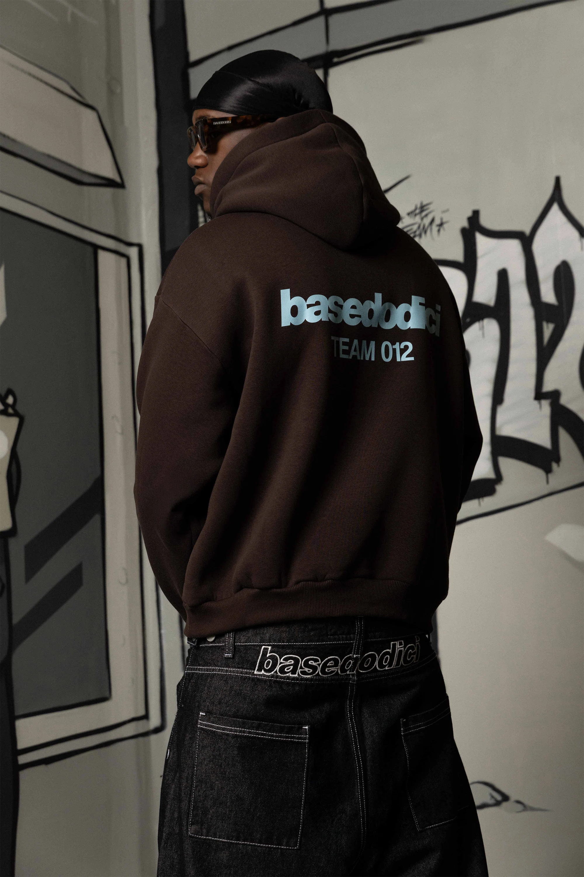 Hoodie "TEAM012" Back Logo Brown/Azure - Image 2