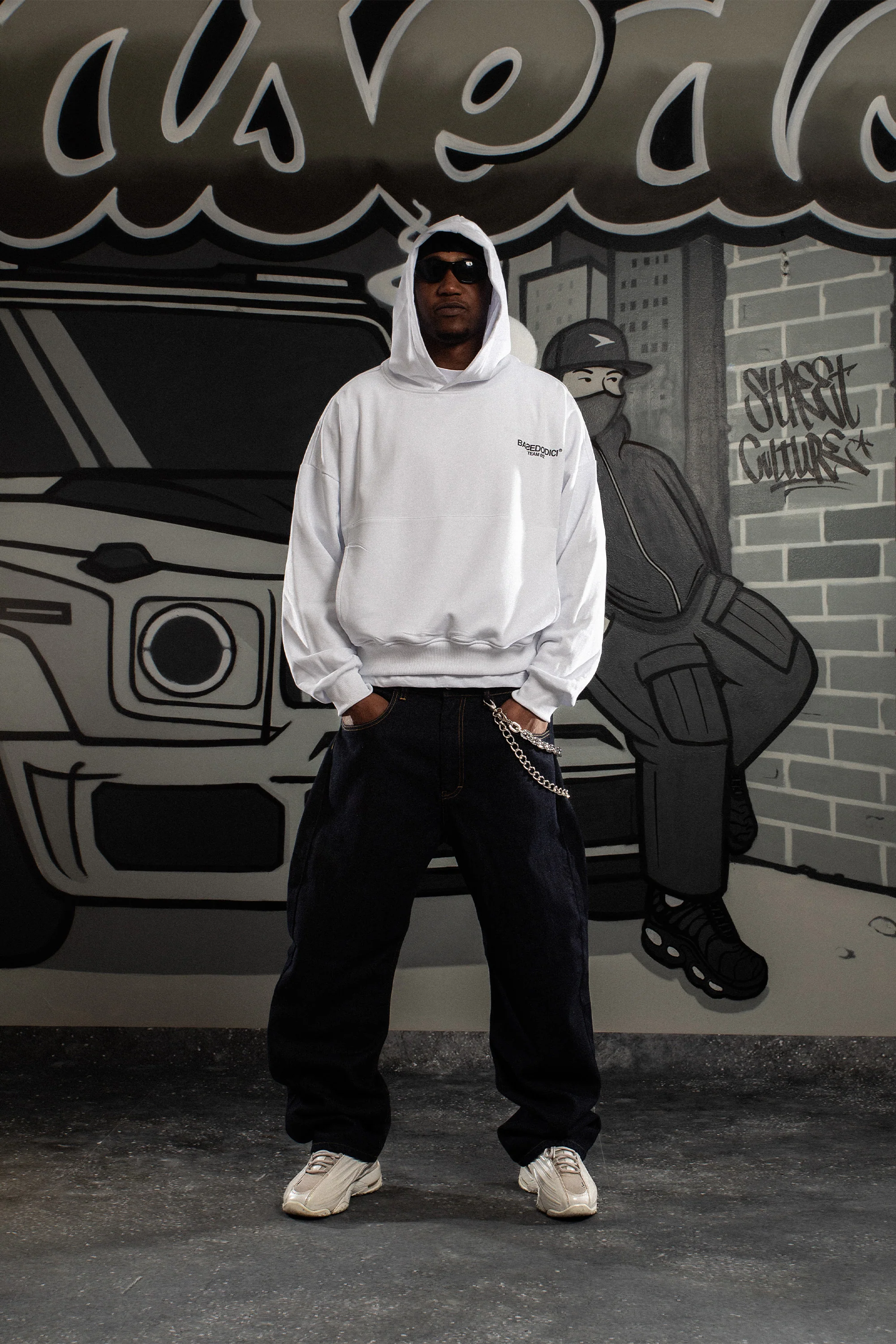 Hoodie "COMFY" Team012 White - Image 3