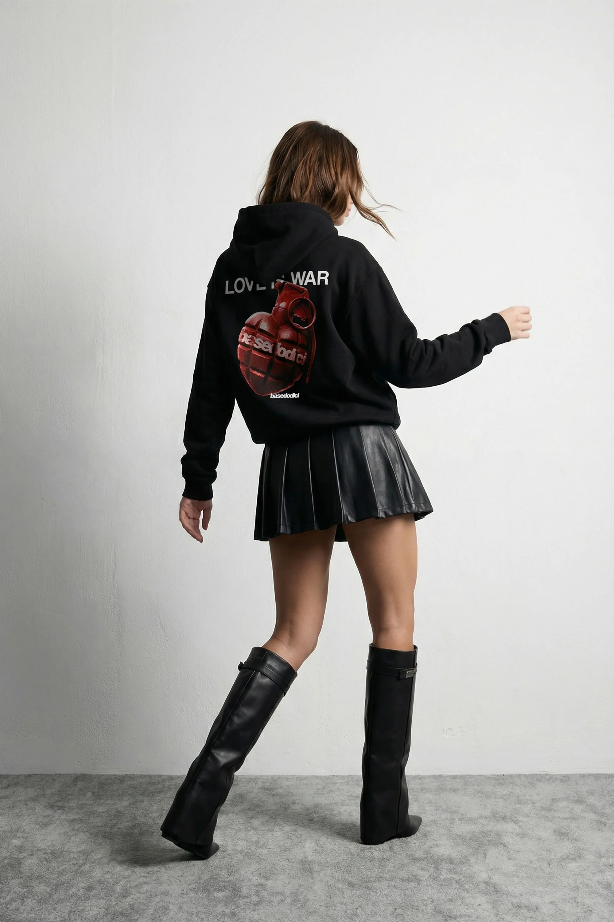 Hoodie "VALENTINE" LoveIsWar Black - Image 3