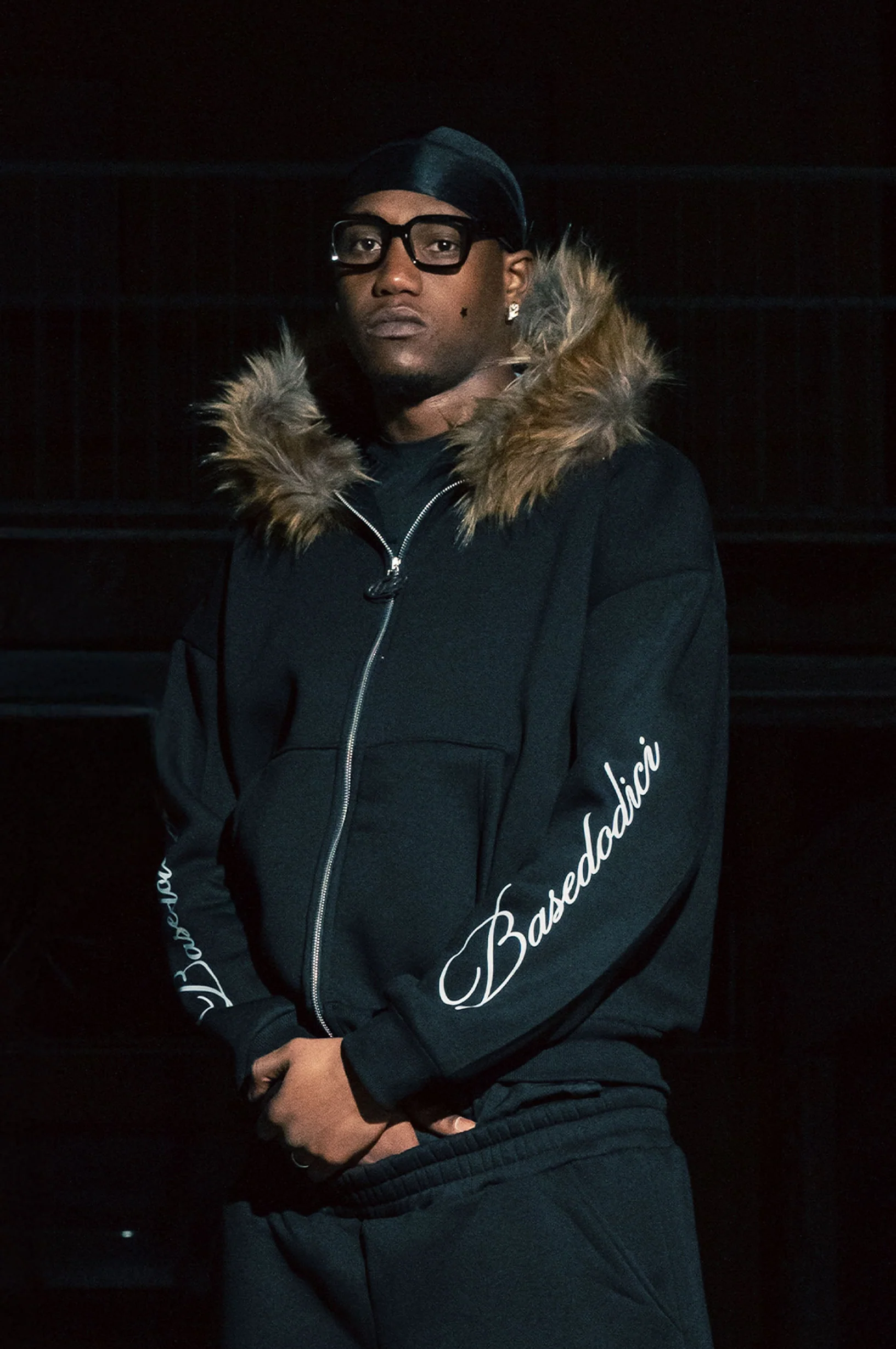 Look "RUDE DIAMOND" Script Black - Image 2