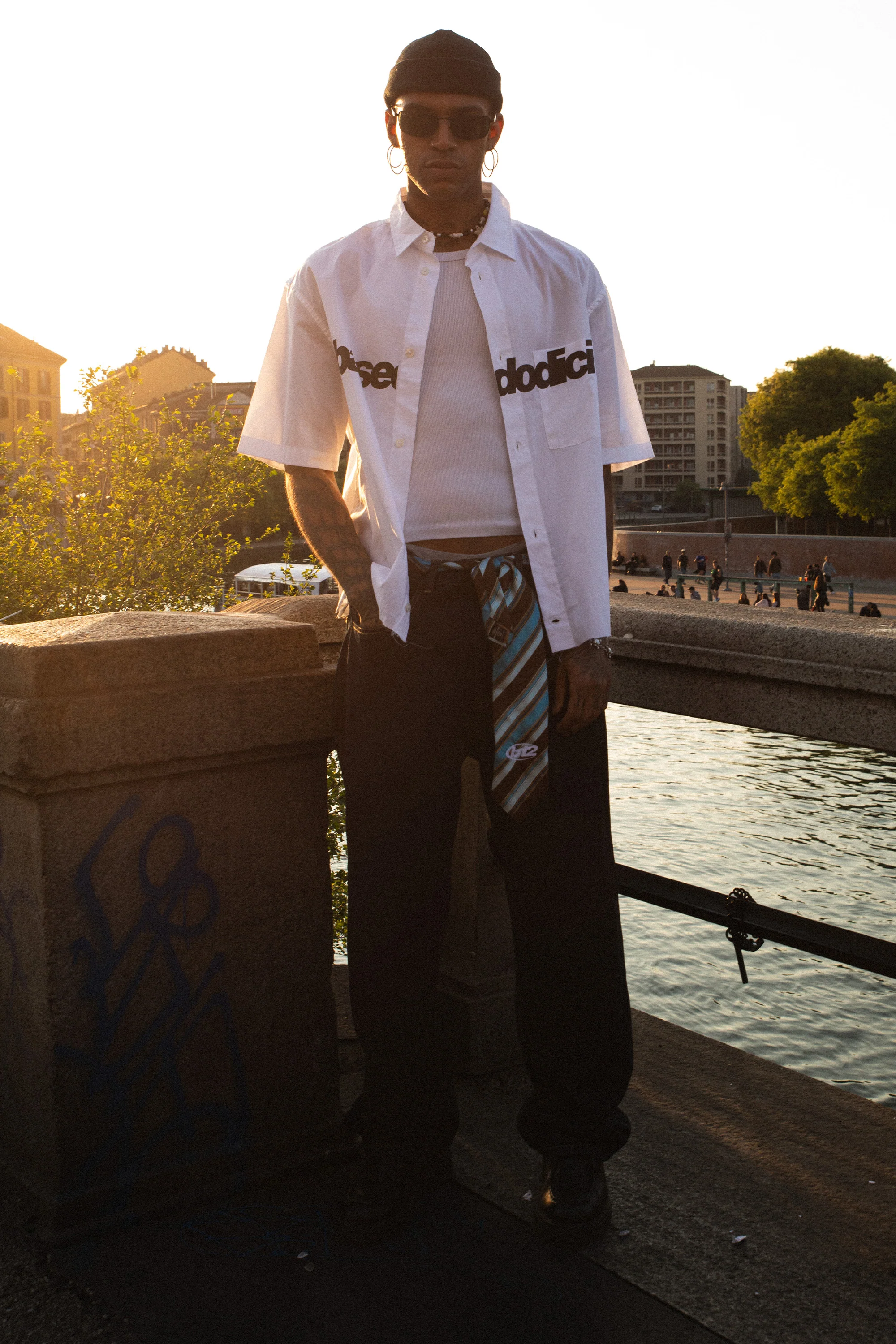 Shirt "CRUEL SEASON" Logo White - Image 3