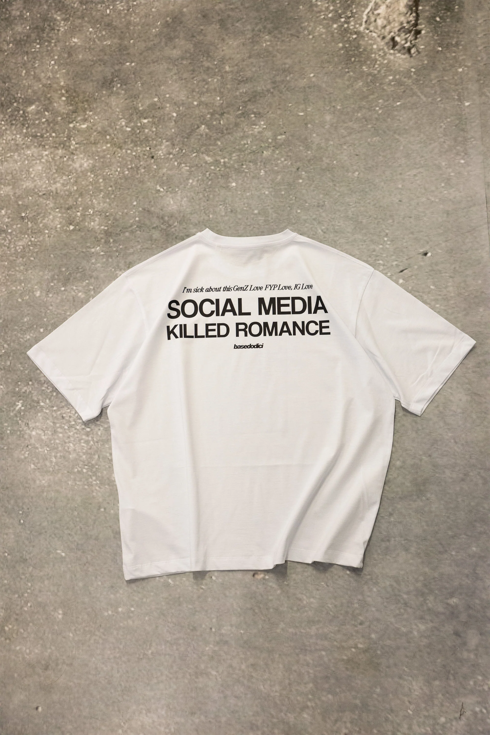 T-Shirt "KILLED ROMANCE" White - Image 7