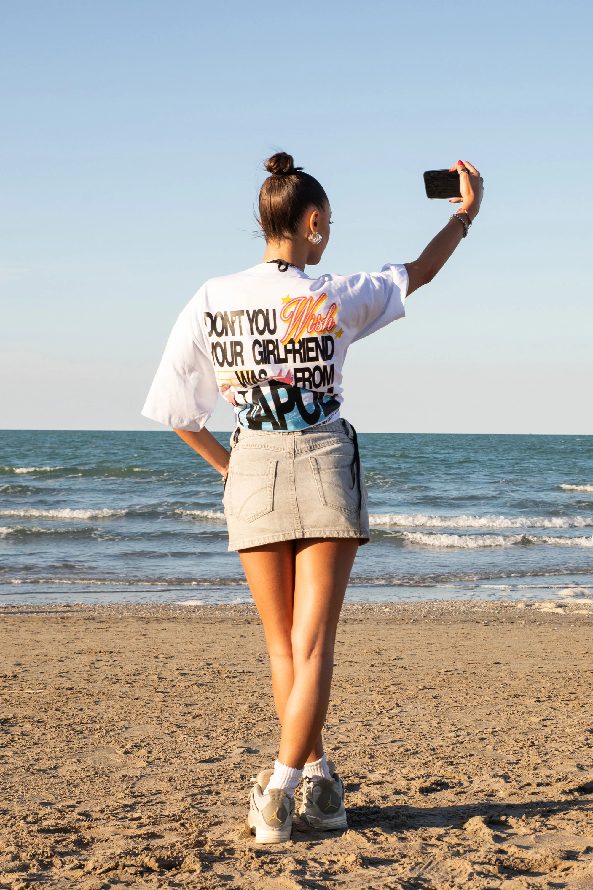 T-Shirt “WISHYOUR” Girlfriend White/Multi - Image 4